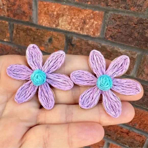 Anthropologie Bohemian Purple Boho Raffia Flower Earrings - Picture 6 of 7